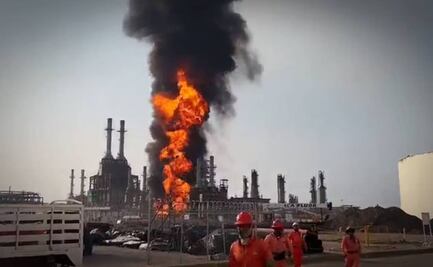 Sofocan incendio en refinería de Pemex en Salina Cruz, Oaxaca VIDEO