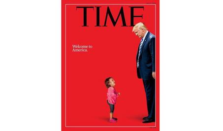 Donald Trump se 'enfrenta' a una niña migrante en portada de Time