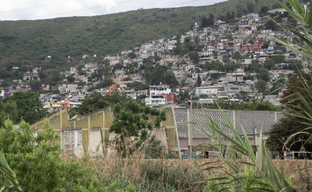 Expropia Jara terreno de la exfábrica de triplay; creará Parque “Primavera Oaxaqueña”. Fotos: Mario Arturo Martínez