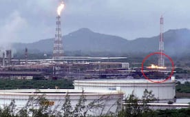 Reportan estables a 3 trabajadores que resultaron quemados tras "flamazo" en refinería de Salina Cruz