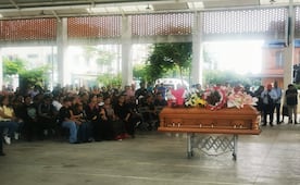 Rinden homenaje de cuerpo presente a Amy Navarrete, excandidata del Partido Verde asesinada en Matías Romero