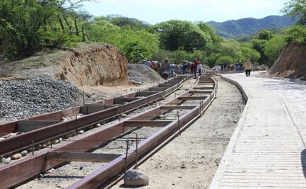Tras confirmar daños en Yolox, INPI promete vigilar que caminos de AMLO cumplan con lineamientos