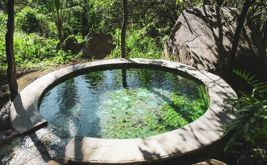 Aguas termales cerca de Puerto Escondido, dónde está el paraíso para disfrutar en diciembre 