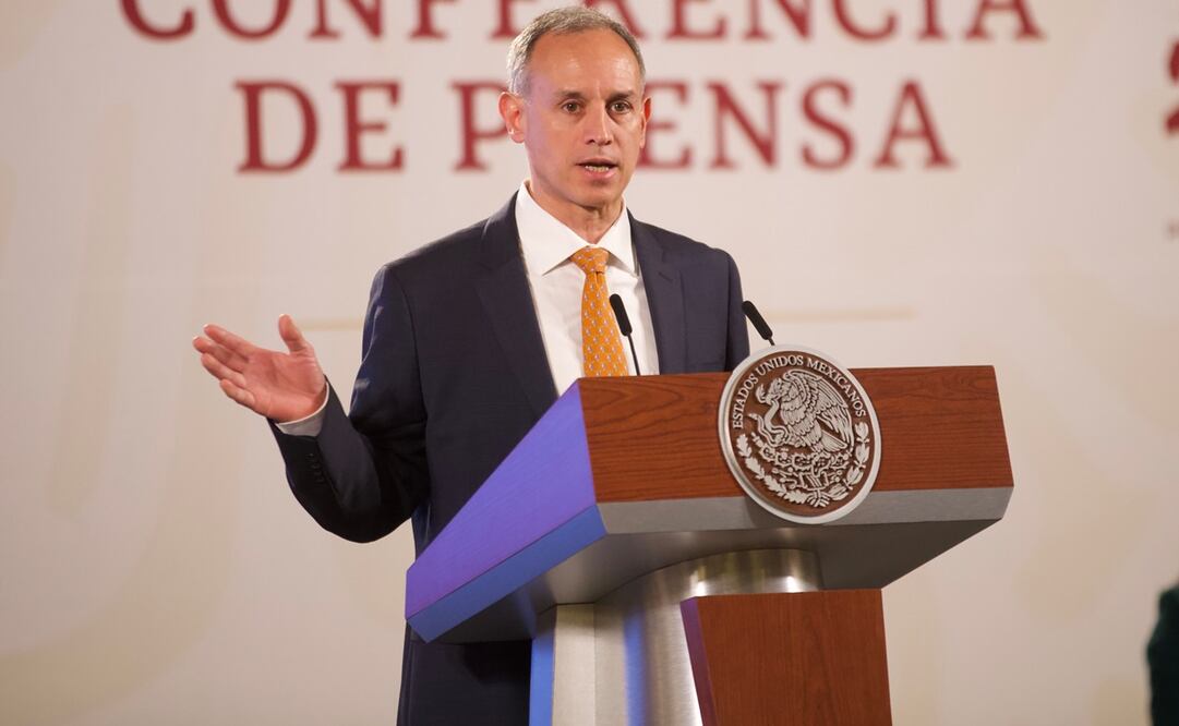 Arremeten médicos contra López-Gatell, tras críticas a consultorios de farmacias. Foto: Germán Espinosa