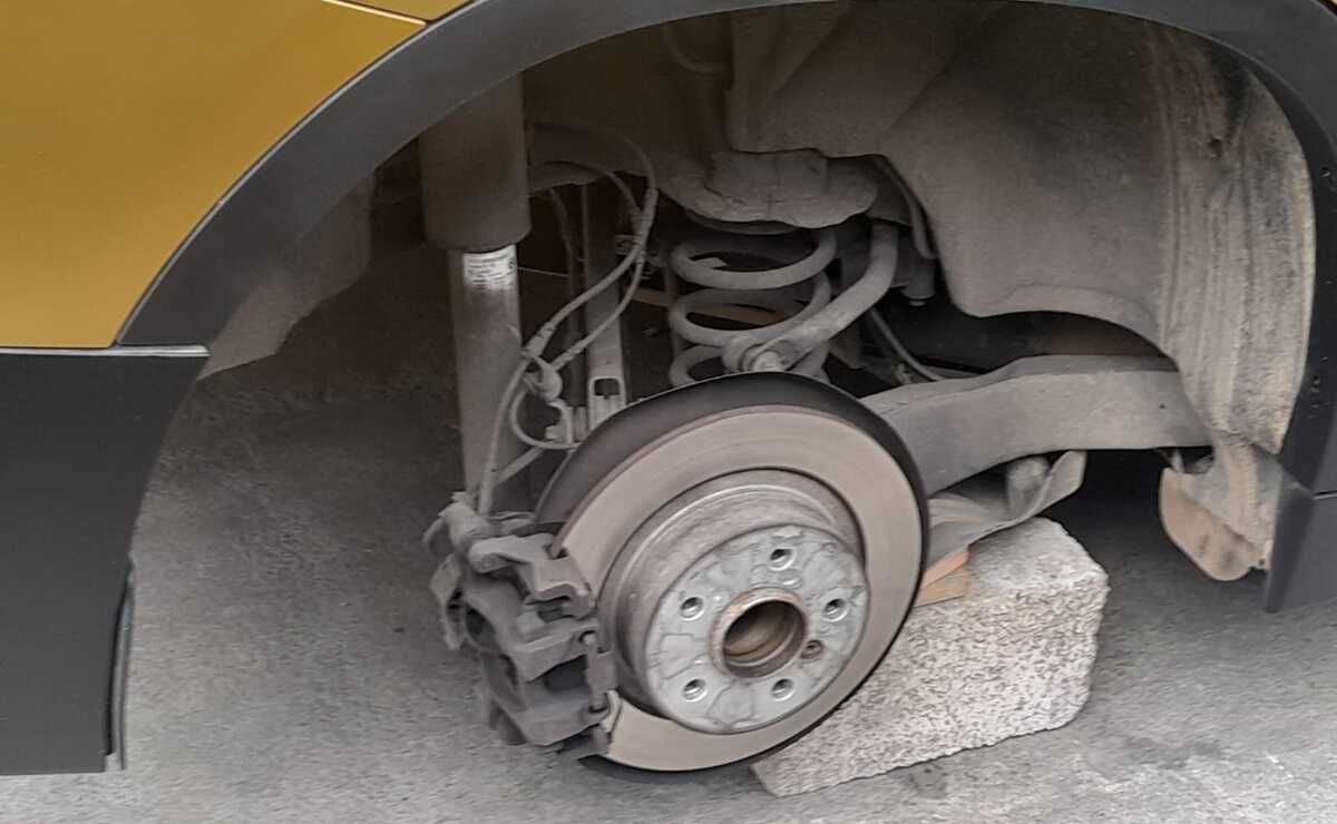 En plena Guelaguetza 2023, reportan ola de robos de autopartes en la ciudad de Oaxaca