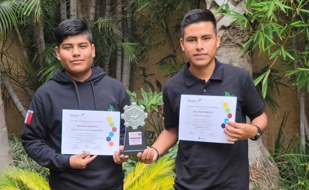 Bachilleres de Oaxaca obtienen Premio a la Excelencia Académica en concurso nacional de robótica. Fotos: Especiales