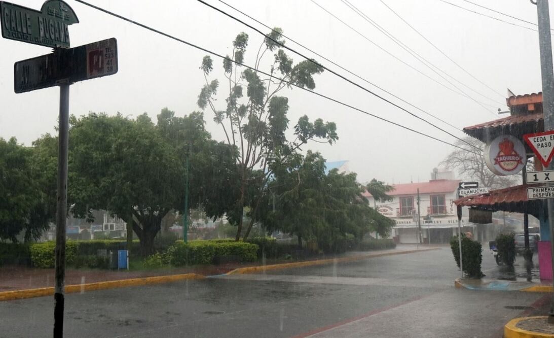 Agatha se debilita a depresión tropical; ocasionará lluvias torrenciales en Oaxaca, Veracruz, Tabasco y Chiapas. Foto: AFP