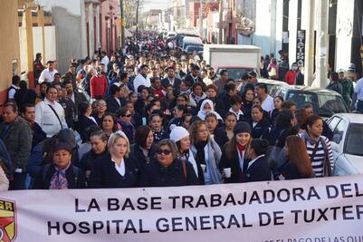 Con megamarcha, sindicalistas de Salud exigen pagos