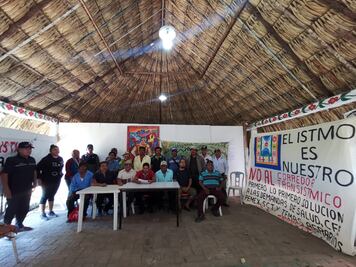 En asamblea, zapotecas e ikoots rechazan patio de maniobras en 250 hectáreas de la costa istmeña