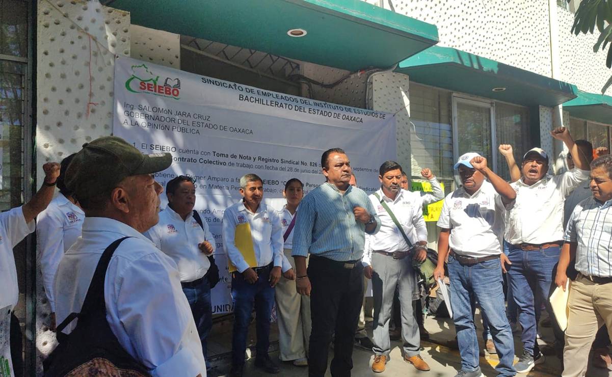 Trabajadores de Bachillerato de Oaxaca exigen reanudar mesas de negociación para la solución a sus demandas laborales