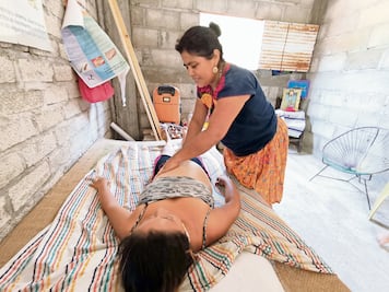 Parteras: acompañamiento  para  dar a luz que se actualiza