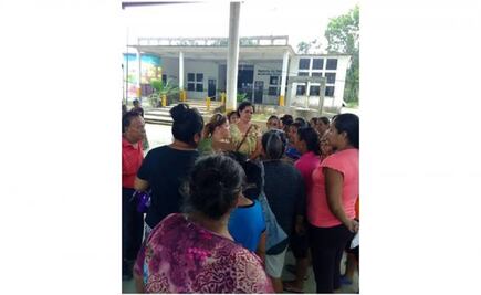 Damnificados retienen a brigadista de la Sedatu en Oaxaca