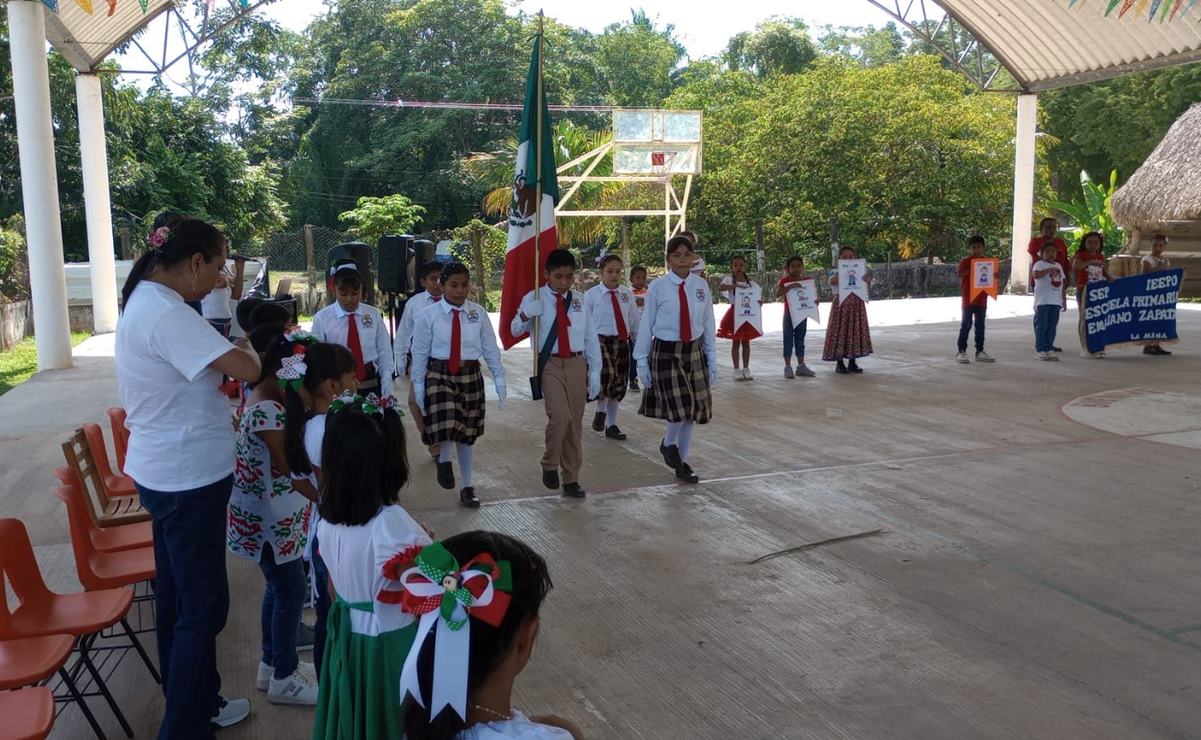Mil profesores disidentes regresan a filas de la Sección 22 en la Cuenca de Oaxaca