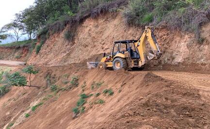 Restablecen conectividad en 52 tramos carreteros afectados por el sismo; hay derrumbes por lluvias