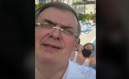 VIDEO. ¡Ah, caray, sí está difícil!: Marcelo Ebrard muestra cómo elige su foto de perfil y se hace viral