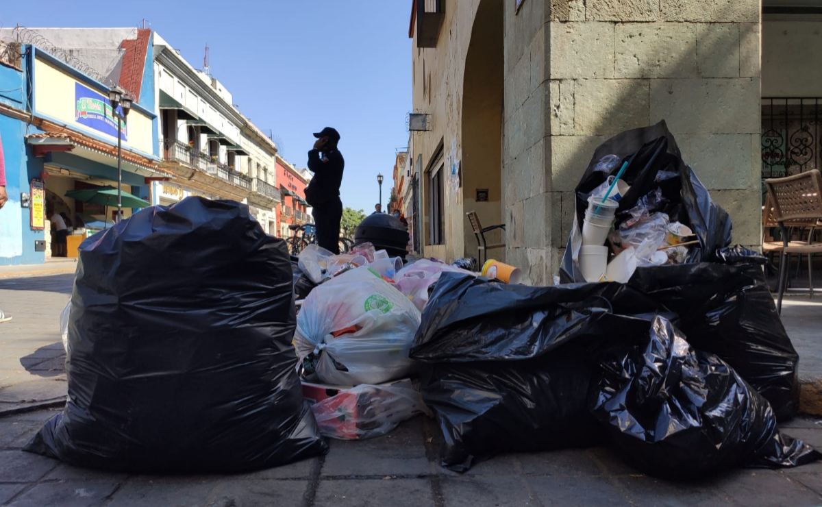 Ambulantes de Oaxaca de Juárez piden a Neri diálogo y espacios para comerciar