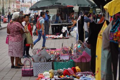 Comercios ambulantes no regresarán al Zócalo: Ayuntamiento