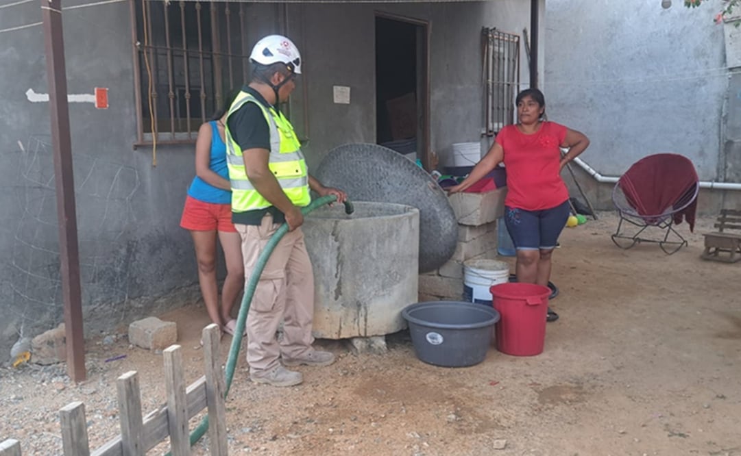 Sufren la falta de agua en La Ventosa, Oaxaca. Foto: Especial