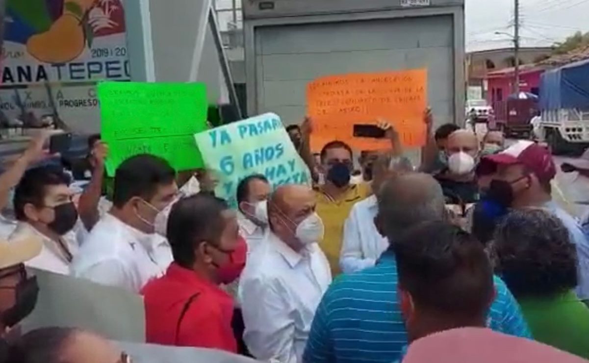 Sección 22 reclama pago de incidencias y reconstrucción de escuelas a titular del IEEPO