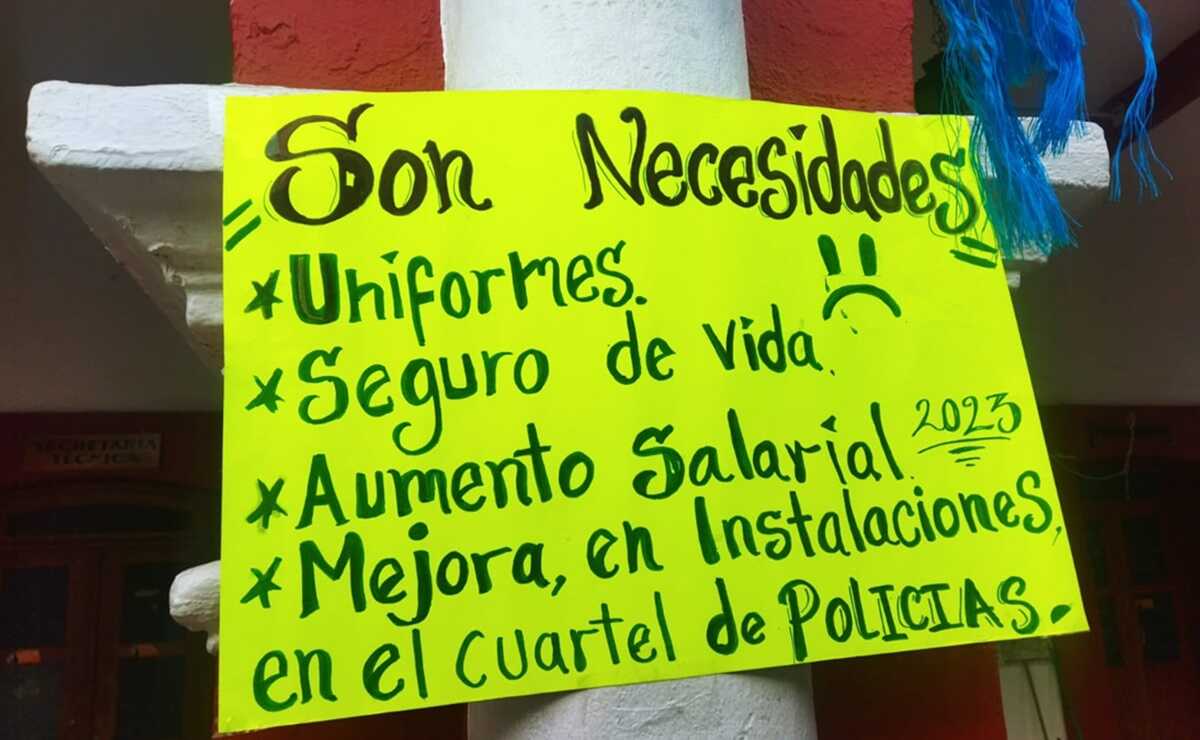 Policías de Zaachila se van a paro en plena Guelaguetza 2023 en Oaxaca