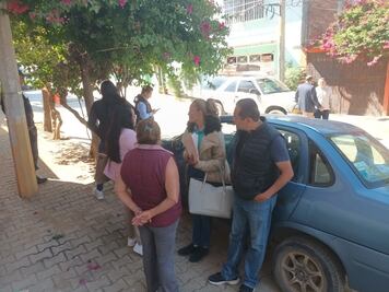 Alan Vargas, poeta oaxaqueño y fundador de la editorial “Cuatro Triángulos” sufre intento de despojo