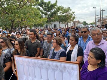 Con homenaje despiden a Félix Serrano en Ixtepec
