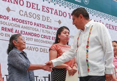 Por primera vez, el gobierno de Oaxaca ofrece disculpas públicas a familiares de dos desaparecidos