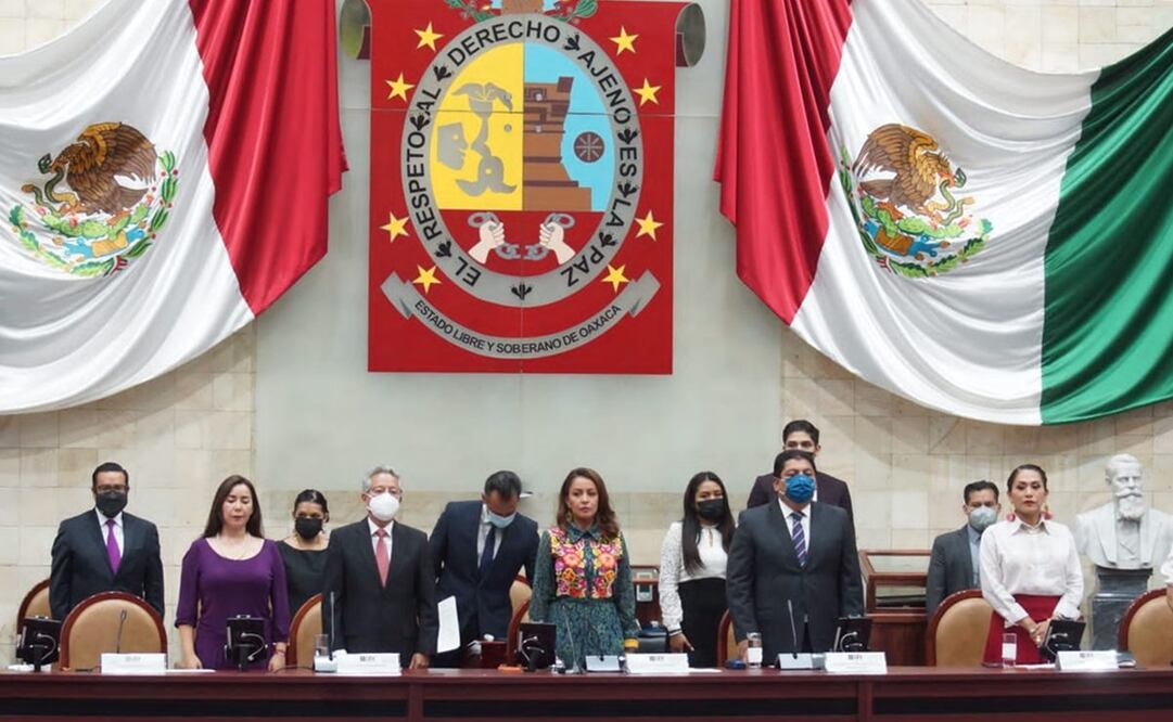 Con sesión solemne, conmemoran 100 años de la Constitución Política de Oaxaca. Foto: Edwin Hernández