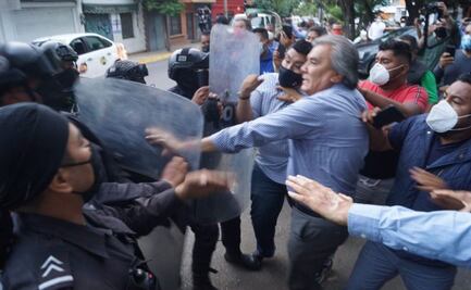 Se enfrentan policías y seguidores de Villacaña; acusa candidato a gobierno de Morena de enviarlos