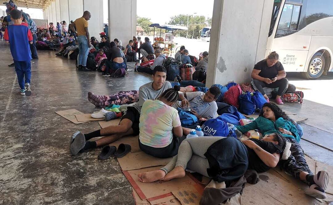 Contención de AMLO a migrantes, “regalo de Navidad al crimen organizado”, advierten. Foto: Edwin Hernández