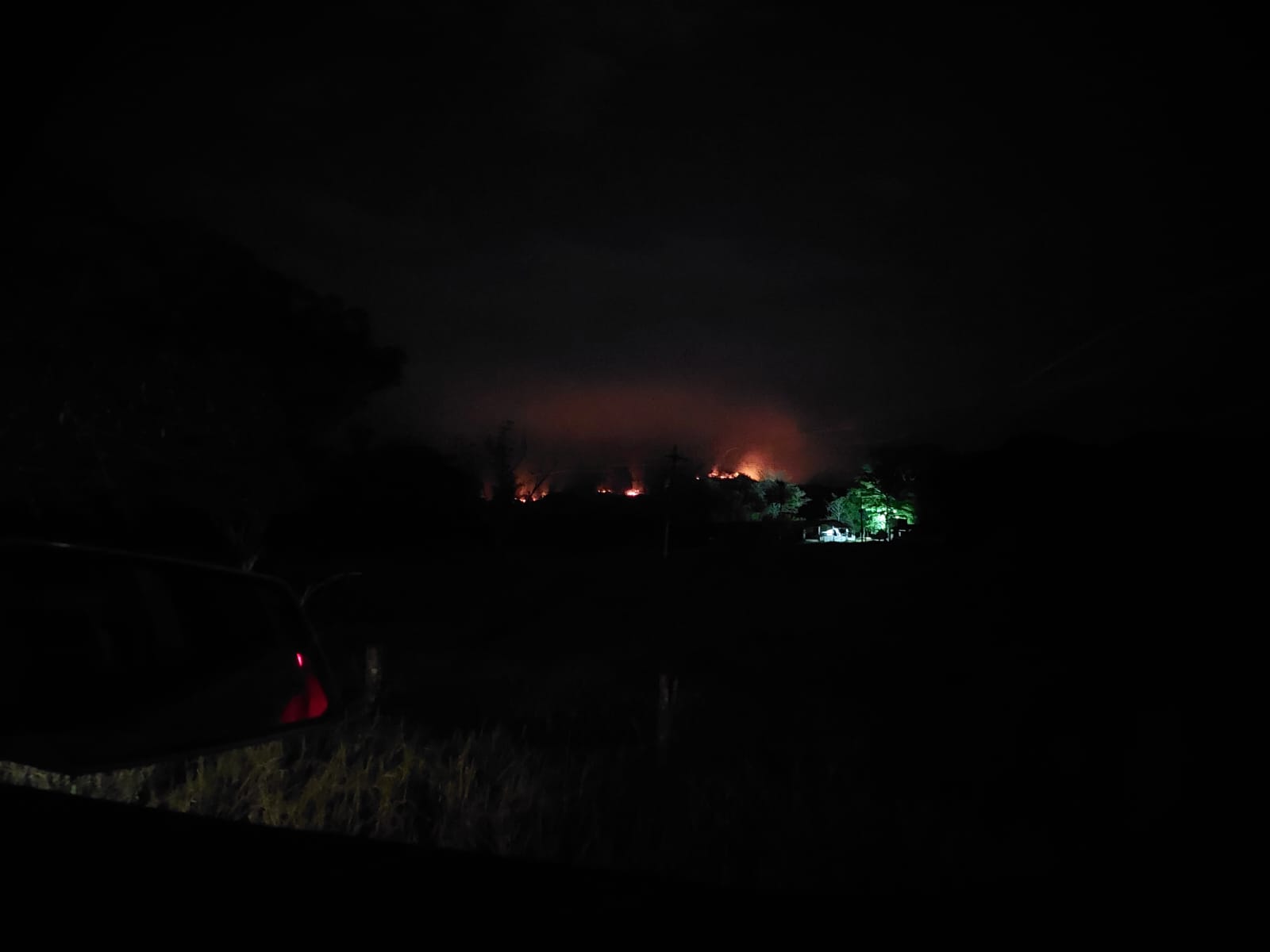 Incendio consume bosques y cultivos de 5 comunidades de la Mixteca y la Sierra Sur de Oaxaca; piden auxilio