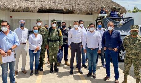 Red de hospitales opera con normalidad, a excepción del IMSS de Huatulco: Murat