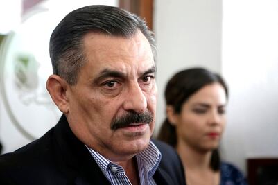 Acusan a Fraguas de tres delitos