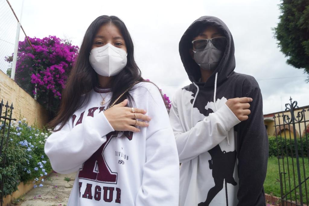 Vacunan contra Covid-19 a otros 15 niños en Oaxaca, gracias a amparos contra el gobierno federal