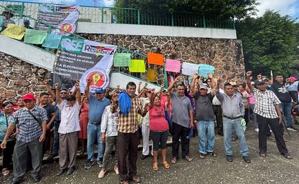 Cientos protestan y realizan bloqueos en el Istmo de Oaxaca para exigir el derecho humano a la energía eléctrica
