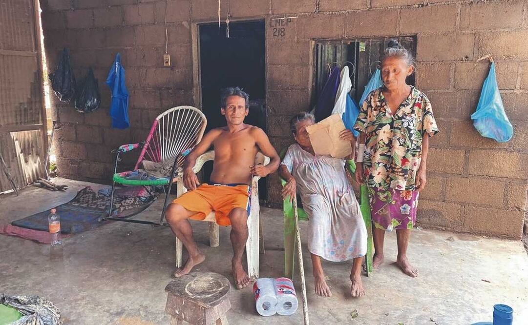Damnificados de la Costa de Oaxaca lamentan que no hubo un plan de emergencia tras el paso del huracán Agatha. Foto: Christian Jiménez