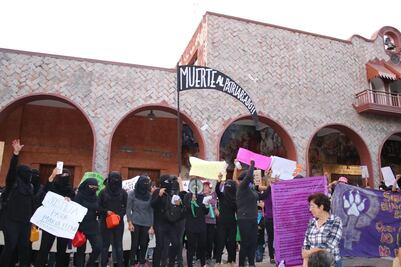 Exigen vincular por violencia digital a hombre de la Mixteca que difundió contenido íntimo de una joven