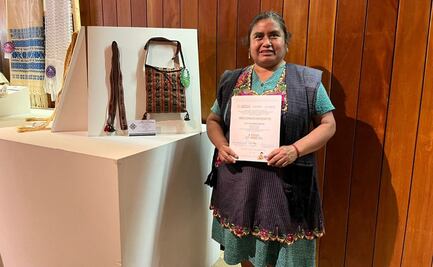 Brillan artesanas de Oaxaca y se coronan como ganadoras en el Concurso Nacional de Textiles y Rebozo 2022