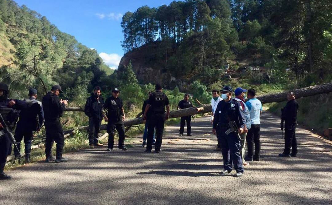 Con árboles bloqueaban acceso a comunidades de Atatlahuca atacadas; gobierno de Oaxaca continúa recorridos de seguridad
