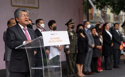 Con guardia de honor, honran en Oaxaca al General Antonio de León, héroe de la Independencia