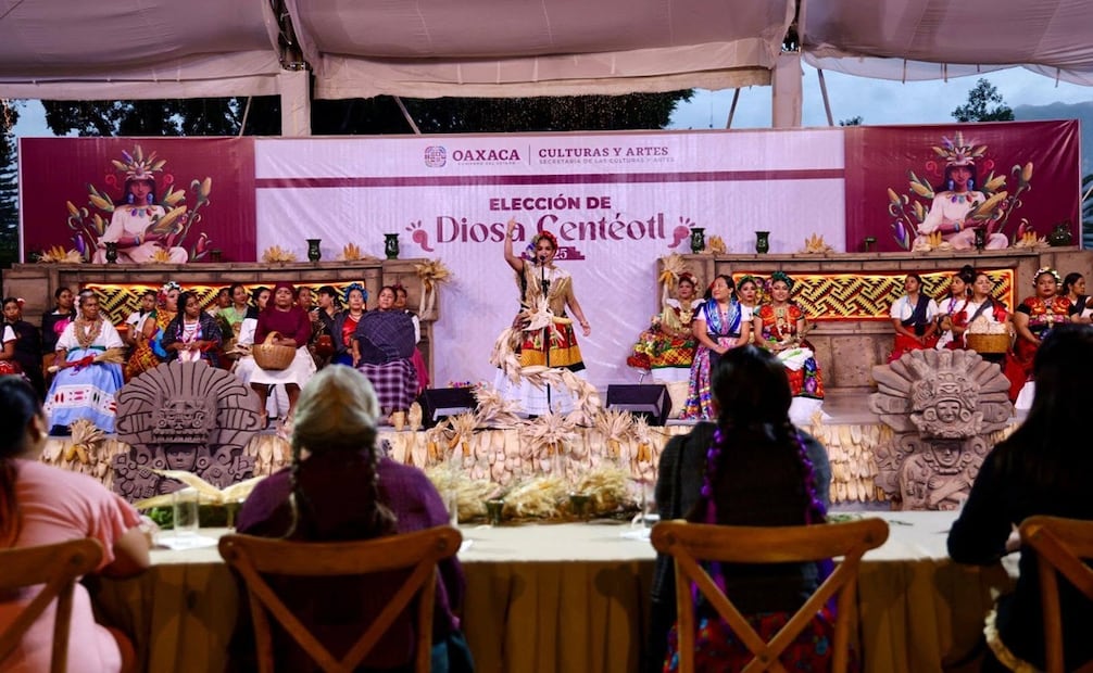 Selección de la Diosa Centéotl para la Guelaguetza. Foto: FB@Secretaría de las Culturas y Artes.