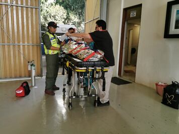 Saxofonista llega a hospital de la CDMX