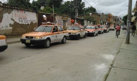 Suspenden transporte público nueve municipios de la Sierra Sur por Covid-19; refuerzan filtros sanitarios