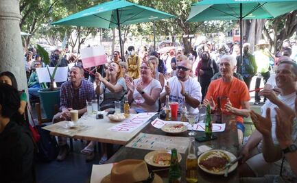 Pide Congreso de Oaxaca a la capital liberar portales del zócalo, ocupados por comercios y restaurantes