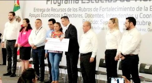 Entrega IEEPO más de 104 mdp del programa Escuelas de Tiempo Completo