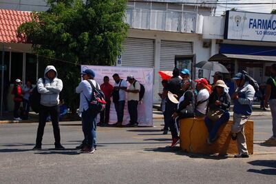 Normalistas exigen con bloqueo convocatoria para nuevo ingreso
