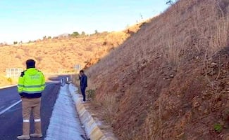 Abandonan restos de un cuerpo humano en la supercarretera a la Costa de Oaxaca