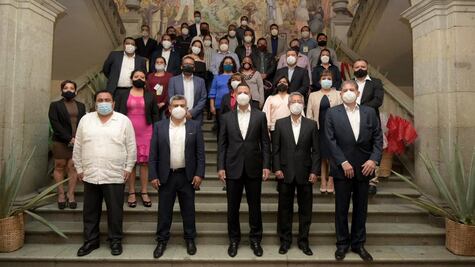 Acuerdan gobierno de Oaxaca y sindicato de trabajadores del Estado aumento salarial de 4.3%