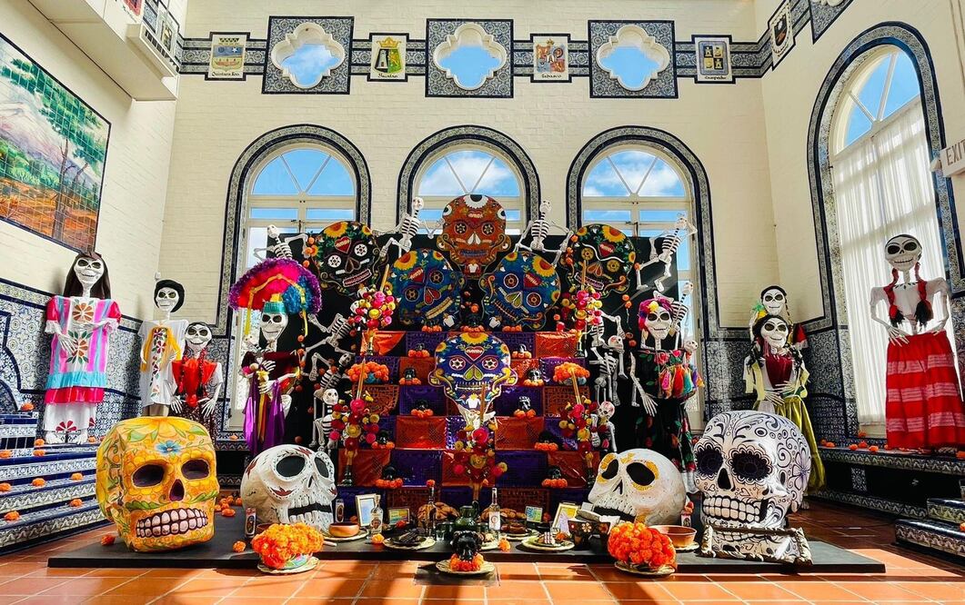 Llaman a votar por ofrenda de Oaxaca en Reto de Altares organizado por mexicanos en el exterior. Foto: IME