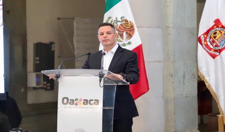 Oaxaca ya está en recesión; objetivo es no perder empleos pero sobre todo salvar vidas: Murat